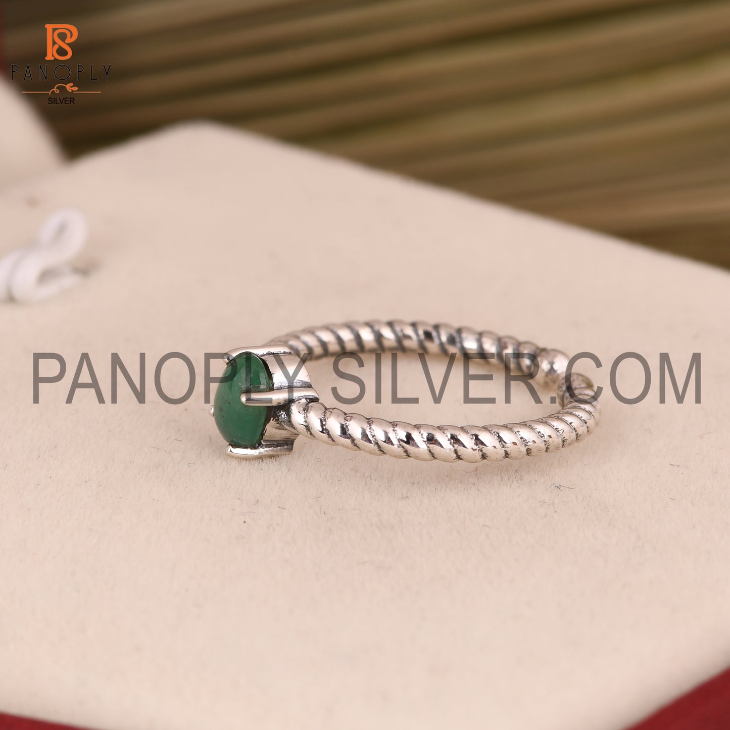 Adjustable Twist Band Emerald Oval Shape Gemstone Ring