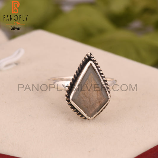 Labradorite Kite 925 Sterling Silver Ring