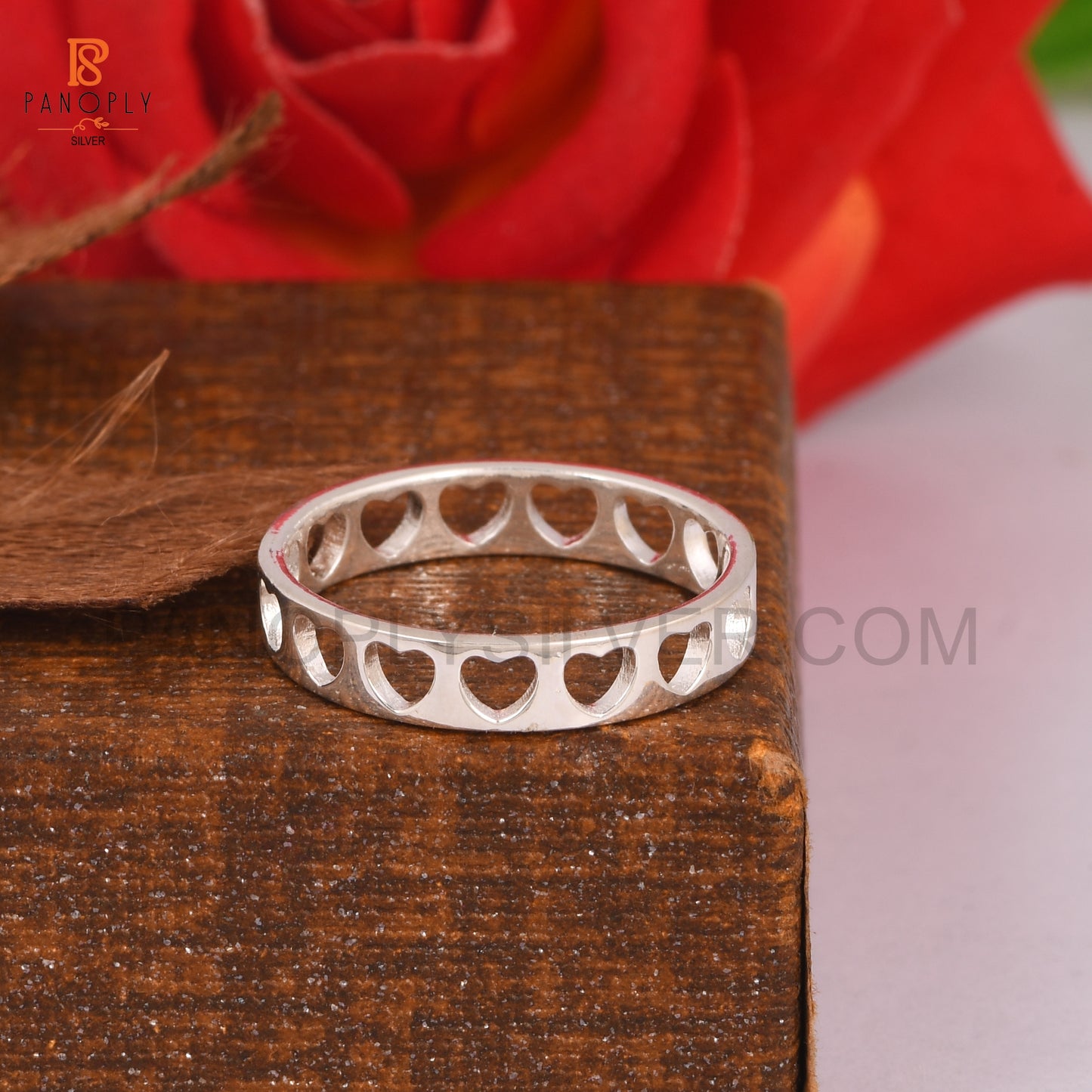 Sterling Silver Heart Cut-Out Band Ring