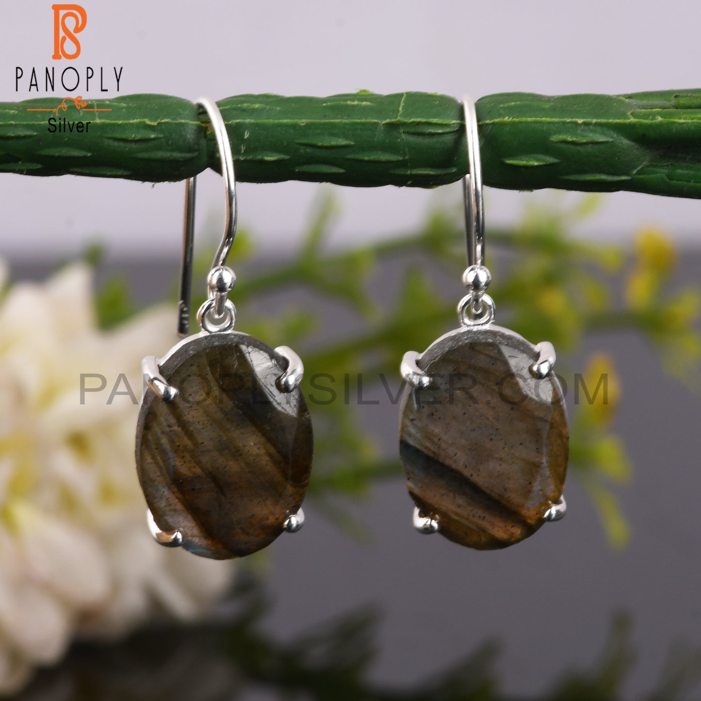 Labradorite Oval Shape 925 Sterling Silve Earrings