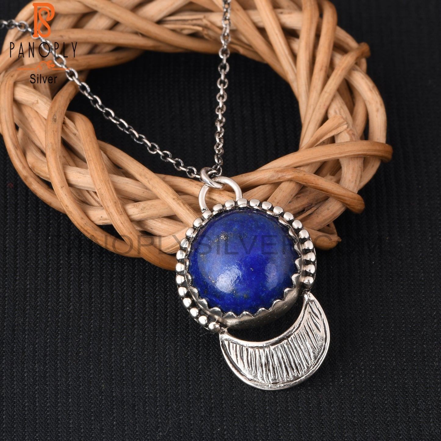 Lapis Round Shape 925 Sterling Silver Pendant With Chain