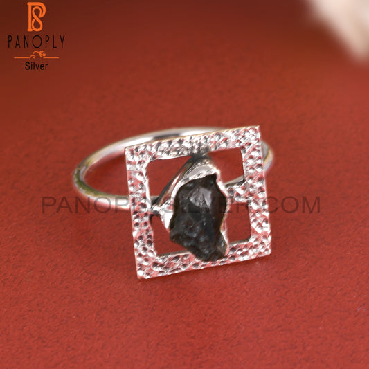 Stylish Moldavite 925 Sterling Silver Ring