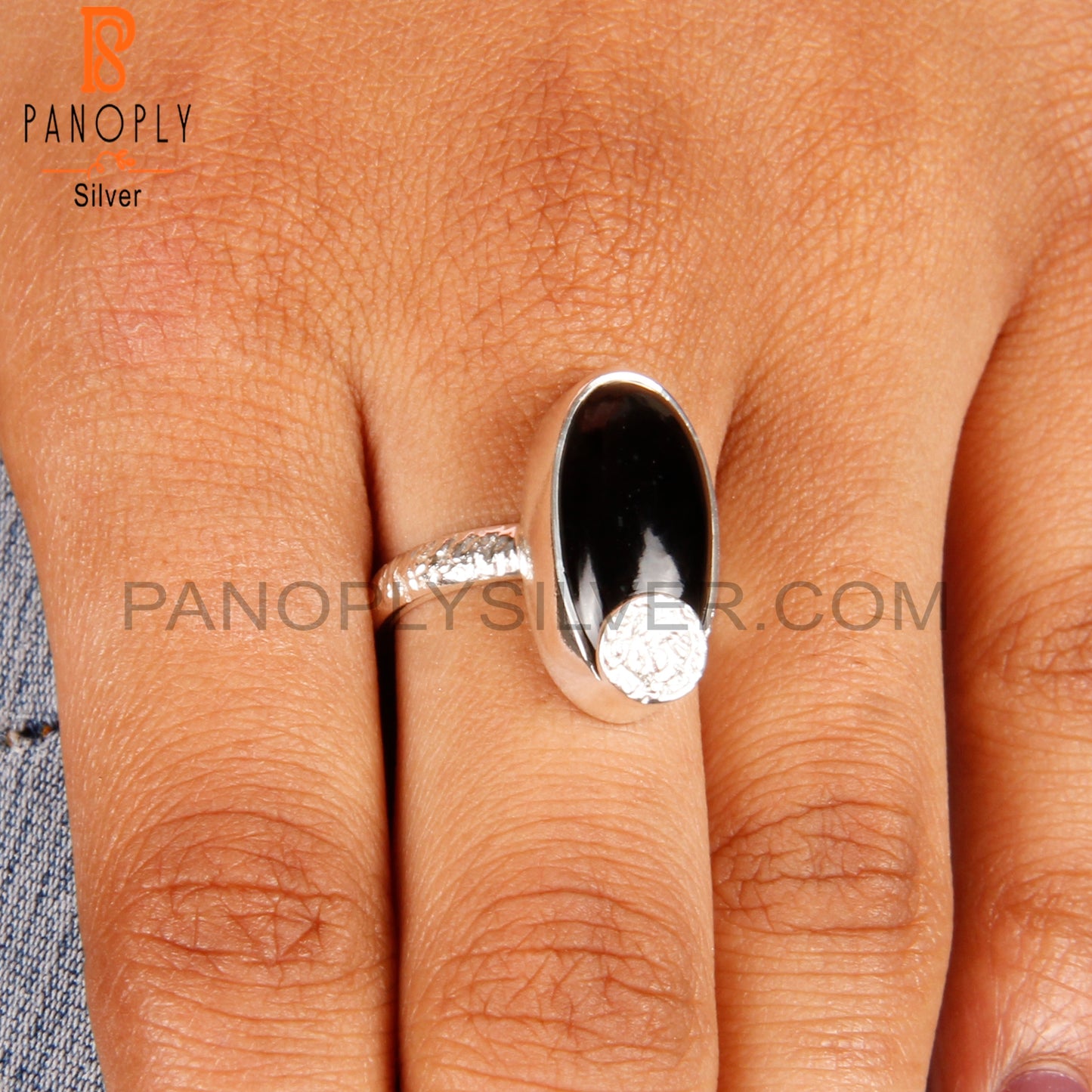 Stylish Black Onyx Oval Shape 925 Sterling Silver Pretty Ring