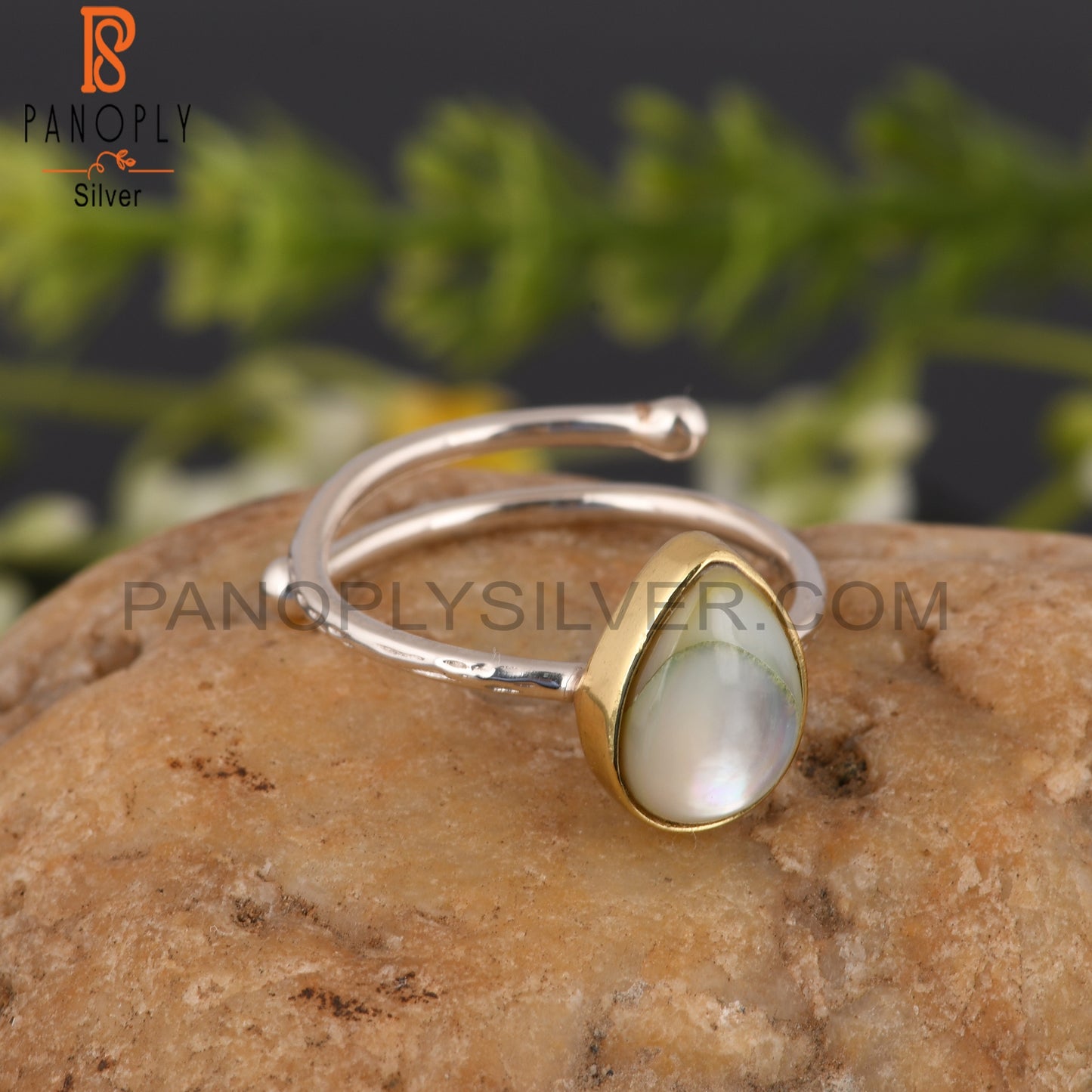 Mother Of Pearl Pear 925 Sterling Silver Ring