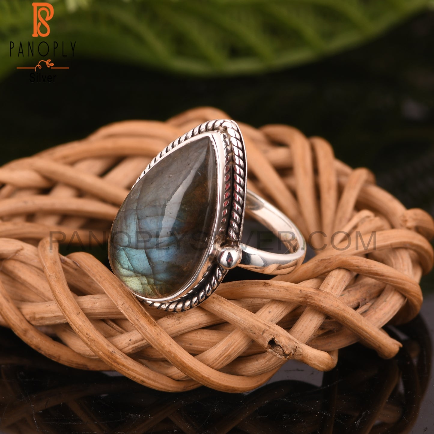 Cabochon Labradorite Pear 925 Silver Ring